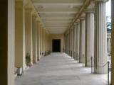 Il colonnato silenzioso Il colonnato silenzioso