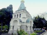 Ukraine, petit monument orthodoxe dans la ville de Yalta Ukraine, petit monument orthodoxe dans la ville de Yalta