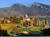 Spiez on a colorful autumn day ©swissmountainview.ch Spiez on a colorful autumn day ©swissmountainview.ch