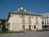 Pałac Wołodkowiczów - widok z pl. Jana Nowaka-Jeziorańskiego Pałac Wołodkowiczów - widok z pl. Jana Nowaka-Jeziorańskiego