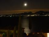 Der Mond über dem Gardasee bei Torri del Benaco Der Mond über dem Gardasee bei Torri del Benaco