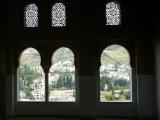 ¿Qué veían los moros desde las ventanas?. Palacios nazaríes. La Alhambra. Granada. ¿Qué veían los moros desde las ventanas?. Palacios nazaríes. La Alhambra. Granada.