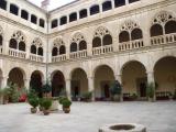 Cláustro Gótico.(Mi antiguo recreo). Monasterio de Guadalupe. Patrimonio de la Humanidad. Extremadura. España. Cláustro Gótico.(Mi antiguo recreo). Monasterio de Guadalupe. Patrimonio de la Humanidad. Extremadura. España.