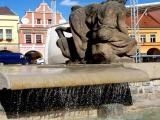 MĚLNÍK - kašna na náměstí Míru / fountain in the square Peace