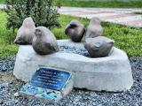 Кемерово. ул. Арочная. Скульптурная композиция "Облако в луже". 2011
