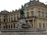 Würzburger Residenz mit Frankoniabrunnen Würzburger Residenz mit Frankoniabrunnen