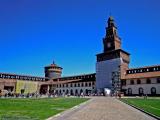 Milano, Castello Sforzesco. Veduta del cortile principale all'interno Milano, Castello Sforzesco. Veduta del cortile principale all'interno