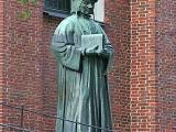 Turku, Agricola statue