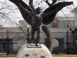 monument to aeronaut