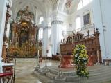 Blick zum rechten Chorgestühl von Joseph Anton Feuchtmayer in der Basilika in Weingarten