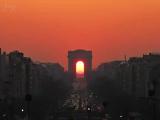 Sunrise in Paris at the Arc de Triomphe