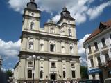 Івано-Франківськ - Кафедральний собор св. Воскресіння (Катедра)Кафедральний собор св. Воскресіння (Катедра) Івано-Франківськ - Кафедральний собор св. Воскресіння (Катедра)Кафедральний собор св. Воскресіння (Катедра)