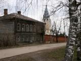 Чухлома, ценрт города, Успенская церковь (апрель 2007) Чухлома, ценрт города, Успенская церковь (апрель 2007)
