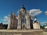 Вышний Волочек. Казанский монастырь. Собор Казанской иконы Божией Матери. Июль 2012 Вышний Волочек. Казанский монастырь. Собор Казанской иконы Божией Матери. Июль 2012