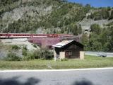 Fiesch, Matterhorn-GotthardBahn net uit de keerlus Fiesch, Matterhorn-GotthardBahn net uit de keerlus