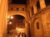 Valencia, caminata nocturna entre la plaza de la Virgen hacia Almoina Valencia, caminata nocturna entre la plaza de la Virgen hacia Almoina