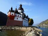 Mitten im Rhein Mitten im Rhein