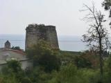 ALUSHTA - Der Genueser Turm, wohl über 600 Jahre alt ALUSHTA - Der Genueser Turm, wohl über 600 Jahre alt