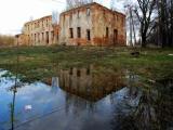 Руины усадебной постройки Руины усадебной постройки