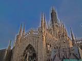 Milano, Piazza del Duomo. Particolare dell'abside sinistra della cattedrale milanese fotografata dalla terrazza superiore del centro commerciale "La Rinascente"