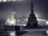 olomoucká radnice a sloup Nejsvětější Trojicena Štědrý večer (the Town Hall of Olomouc and the Holy Trinity Column on Christmas Eve) olomoucká radnice a sloup Nejsvětější Trojicena Štědrý večer (the Town Hall of Olomouc and the Holy Trinity Column on Christmas Eve)