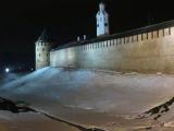 Новгородский Кремль.  Федоровская башня и Метрополичья  часозвонница.