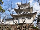 津城