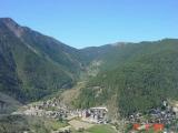 Vall de Sispony (photo depuis un hélicoptère) Vall de Sispony (photo depuis un hélicoptère)