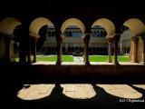 Capiteles y sombras