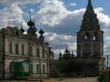 Солигалич, Воскресенский монастырь (осн. 1335 г.). В запустении, колокольня треснута пополам. Церкви Воскресения Христова и Богоявления Господня. 01.05.2007 Солигалич, Воскресенский монастырь (осн. 1335 г.). В запустении, колокольня треснута пополам. Церкви Воскресения Христова и Богоявления Господня. 01.05.2007