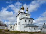 Николо-Троицкий мужской монастырь. Троицкий собор. Построен 1681 - 1689 г. Гороховец. Владимирщина. Россия. 2013 г. 
