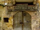 Stará brána vo Vallette / Old gate in Valletta Stará brána vo Vallette / Old gate in Valletta