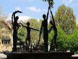 Platz beim Schulhaus Tannegg - Baden Platz beim Schulhaus Tannegg - Baden
