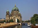 Der Berliner Dom mit Schloßbaustelle und Spree Der Berliner Dom mit Schloßbaustelle und Spree