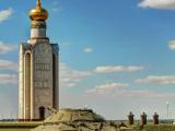 der Glockenturm mit Panzer der Glockenturm mit Panzer
