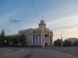 Пр-кт Советский, административное здание, июль 2013