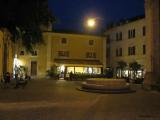 Piazza San Rufo is traditionally considered to be the exact centre of Italy (Centro d'Italia), Rieti, Italy / Площа Сан Руфо - Центр Італії, Рієті, Італія Piazza San Rufo is traditionally considered to be the exact centre of Italy (Centro d'Italia), Rieti, Italy / Площа Сан Руфо - Центр Італії, Рієті, Італія
