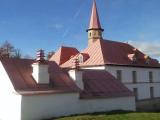 Приоратский дворец (Priory Palace) Приоратский дворец (Priory Palace)