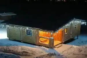 Уютный дом на берегу озера