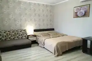 Бежевый