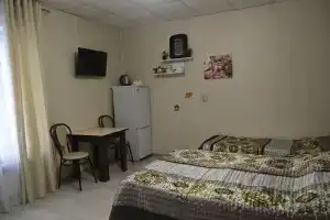 Многоместный смешанный номер 5-ти местный 2-х комнатный, Кучугуры