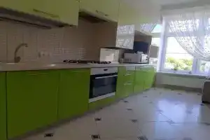 Уютная квартира, Пионерский