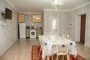 Уютные коттеджи рядом с морем