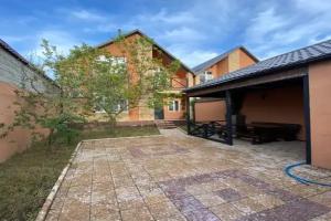 Дом на берегу моря