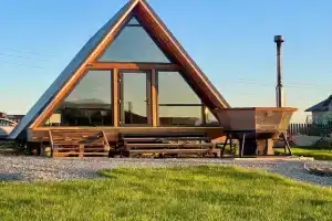 Уютный домик Афрейм с видом на горы и лес