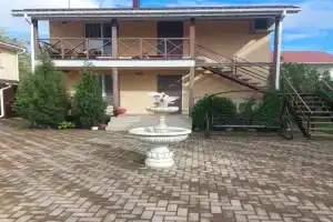 Уютная двухкомнатная квартира