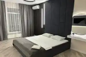 Estet вблизи ТРЦ Mega, Алматы