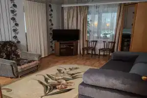 Бюджетная квартира Дёшево и Сердечно, Кировск