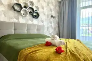 Уютная квартира с видом на горы в ЖК Шато Лувр в пгт Гурзуф