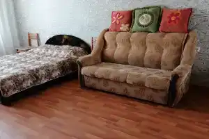 Уютная квартира с большой кухней и видом на реку, Великие Луки